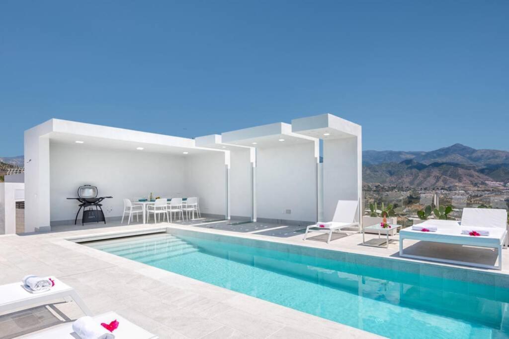Villa Punta Lara Nerja Exterior photo